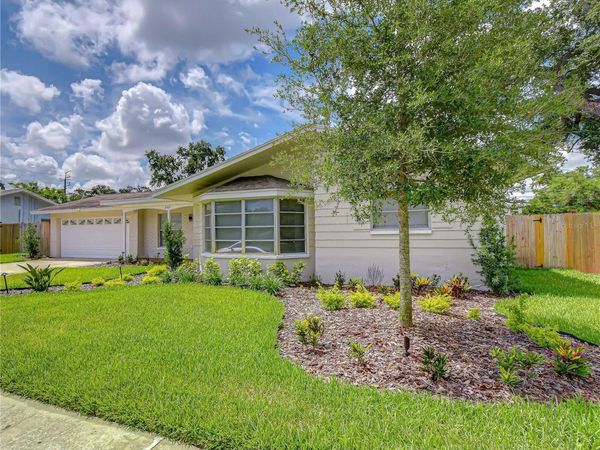 2167 LAKEVIEW ROAD , CLEARWATER, FL 33764