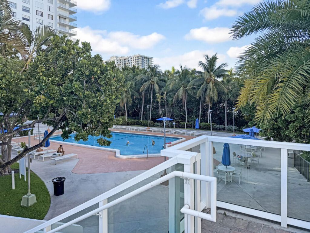 2801 NE 183rd Street, Unit 1212, Aventura, FL 33160 Photo