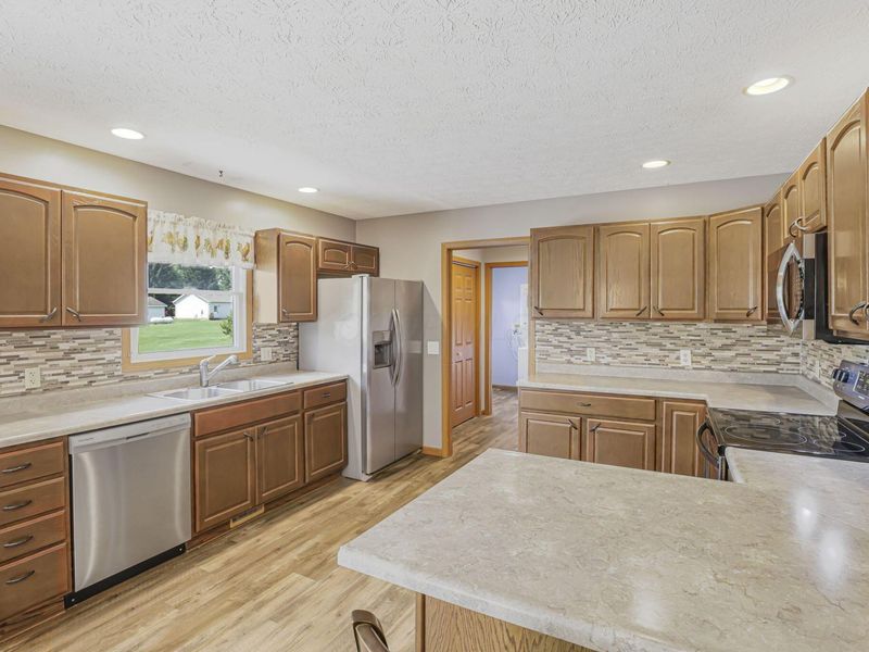 2039 Oakview Drive, Urbana, OH 43078 Photo 14