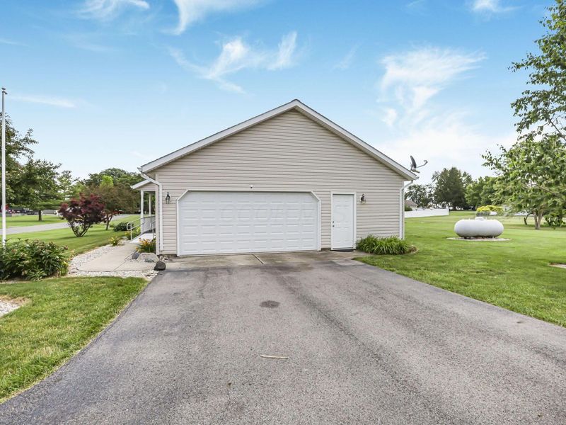 2039 Oakview Drive, Urbana, OH 43078 Photo 45