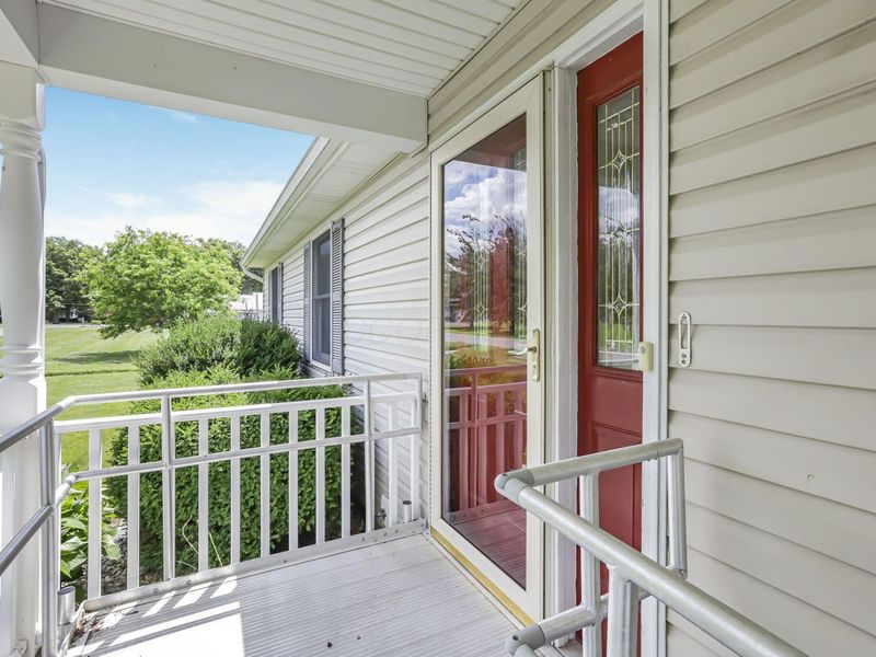 2039 Oakview Drive, Urbana, OH 43078 Photo 5