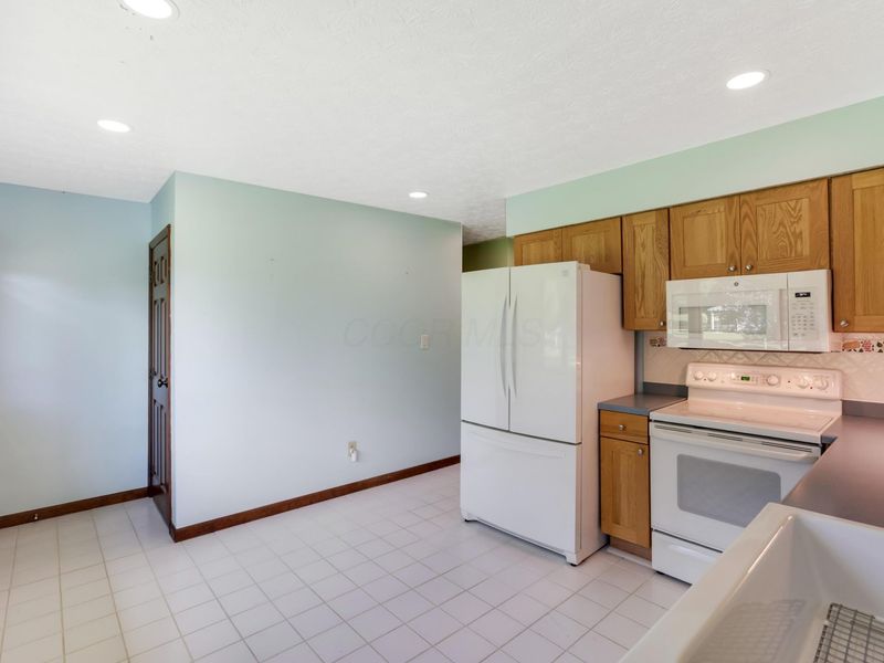 1165 Carryback Drive SW, Pataskala, OH 43062 Photo 21