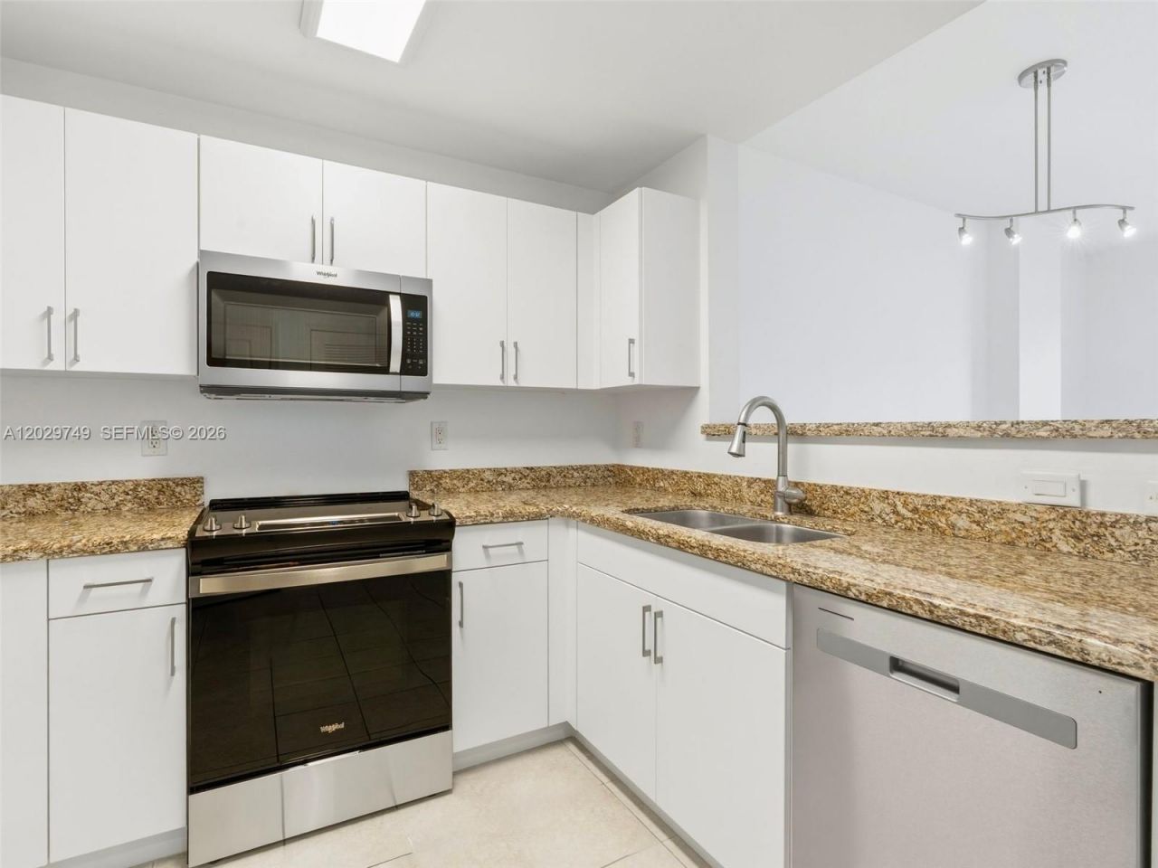 10 Aragon Ave, Unit 1013, Coral Gables, FL 33134 Photo