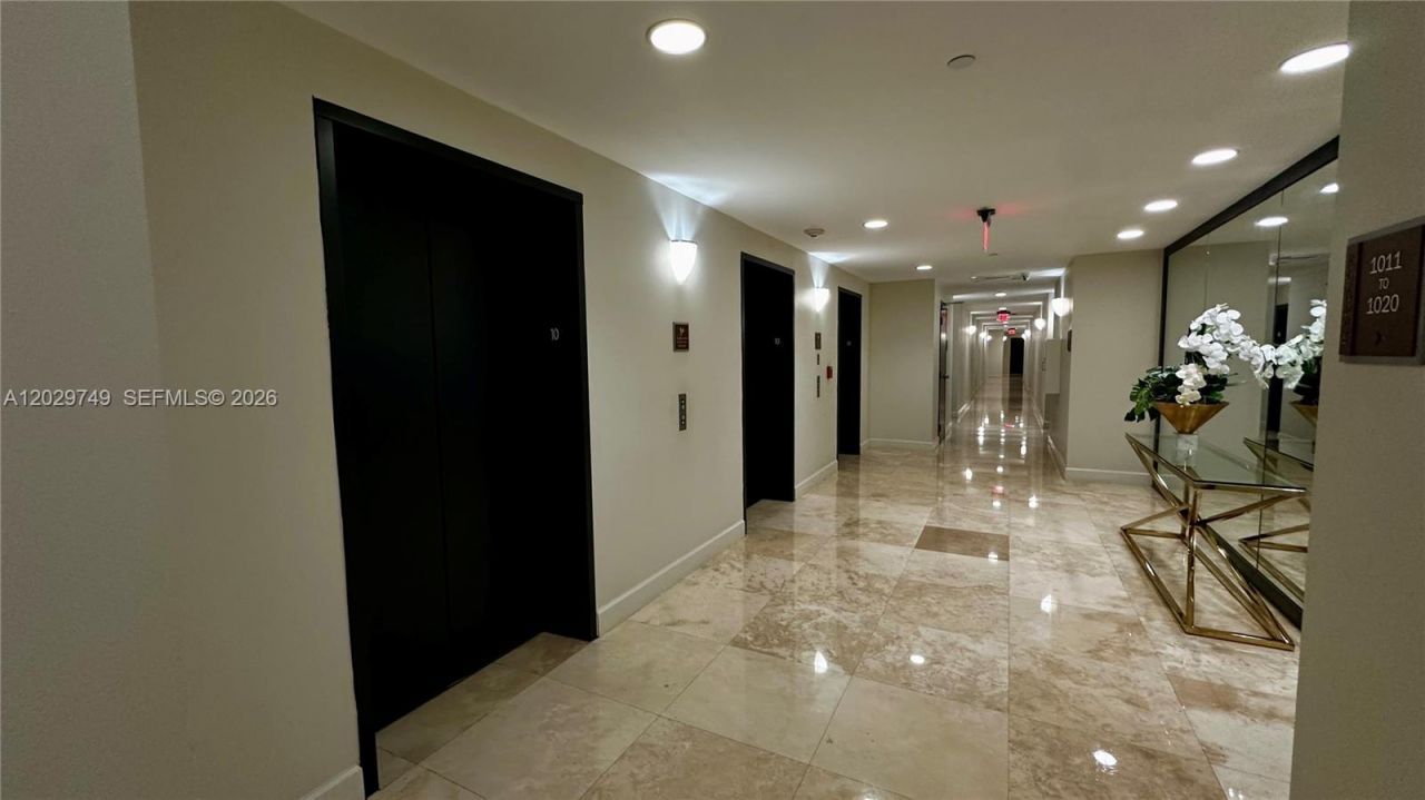 10 Aragon Ave, Unit 1013, Coral Gables, FL 33134 Photo