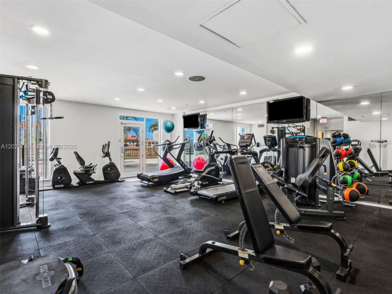 10 Aragon Ave, Unit 1013, Coral Gables, FL 33134 Photo