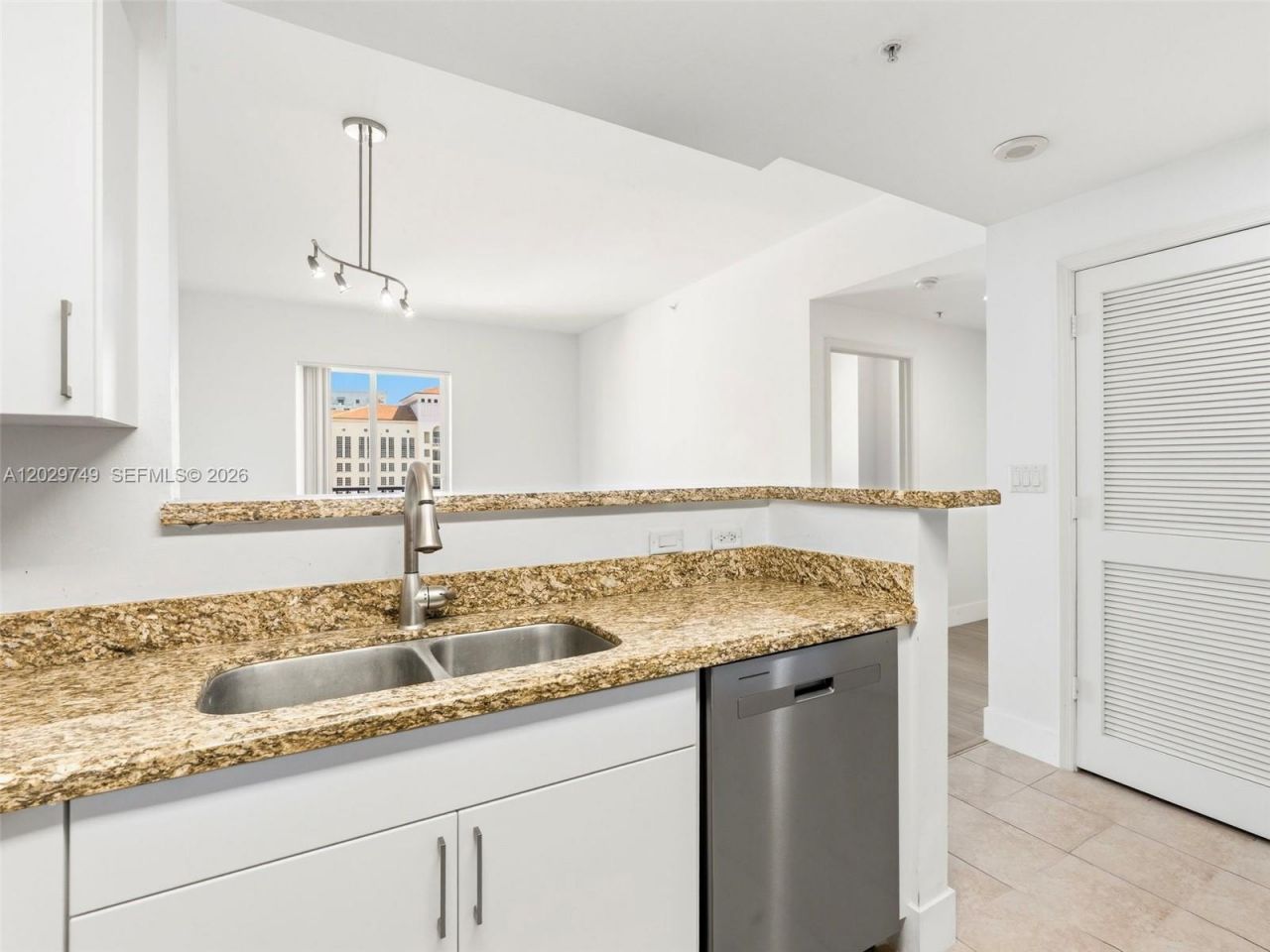 10 Aragon Ave, Unit 1013, Coral Gables, FL 33134 Photo