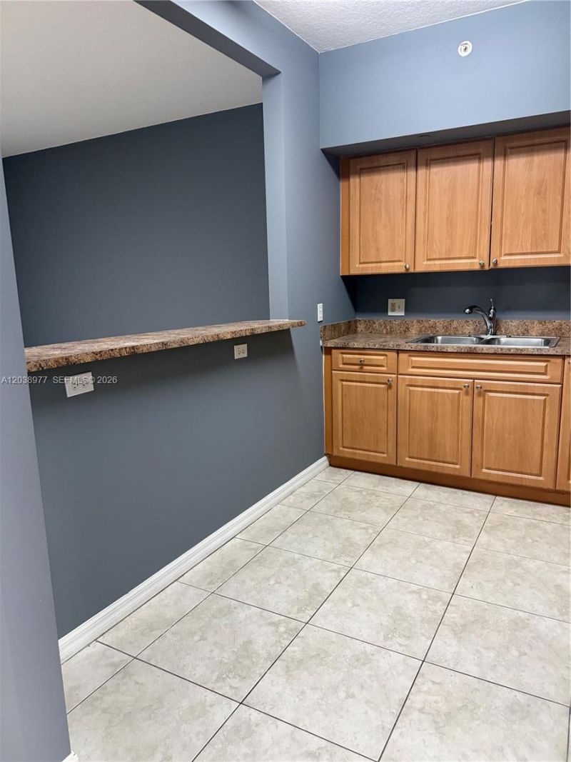 115 SW 42nd Ave, Unit 206, Miami, FL 33134 Photo