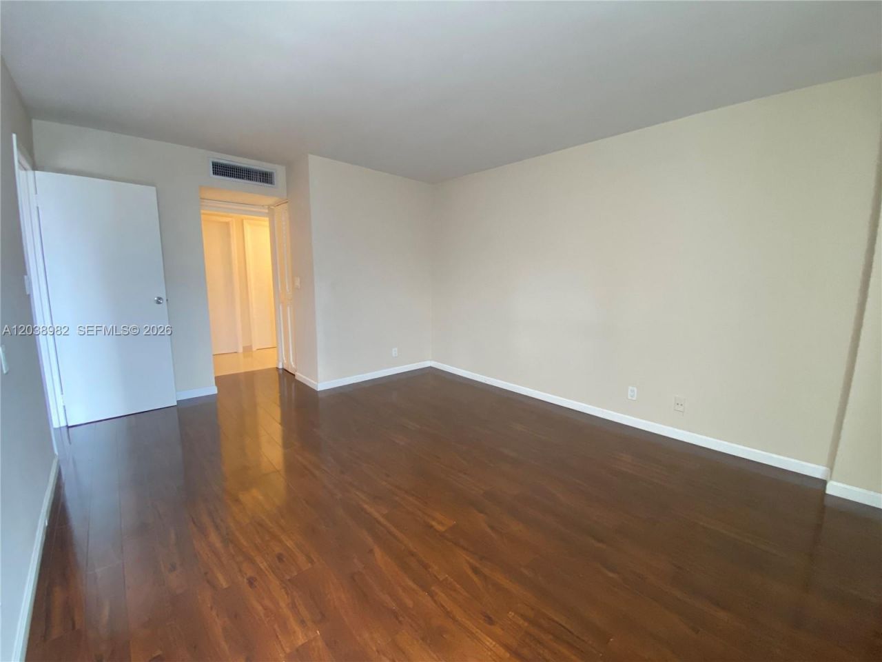 3401 N Country Club Dr, Unit 504, Aventura, FL 33180 Photo
