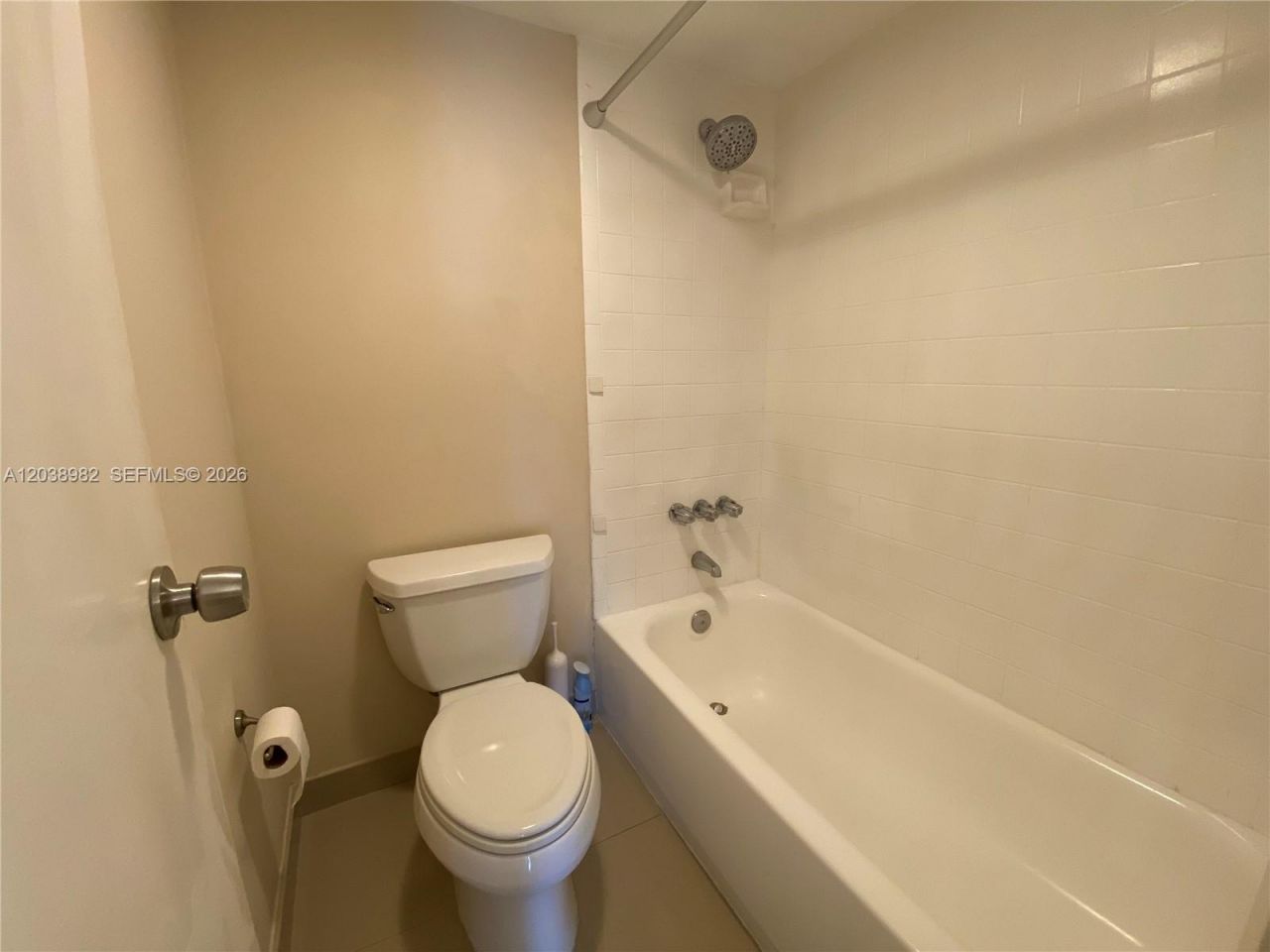 3401 N Country Club Dr, Unit 504, Aventura, FL 33180 Photo