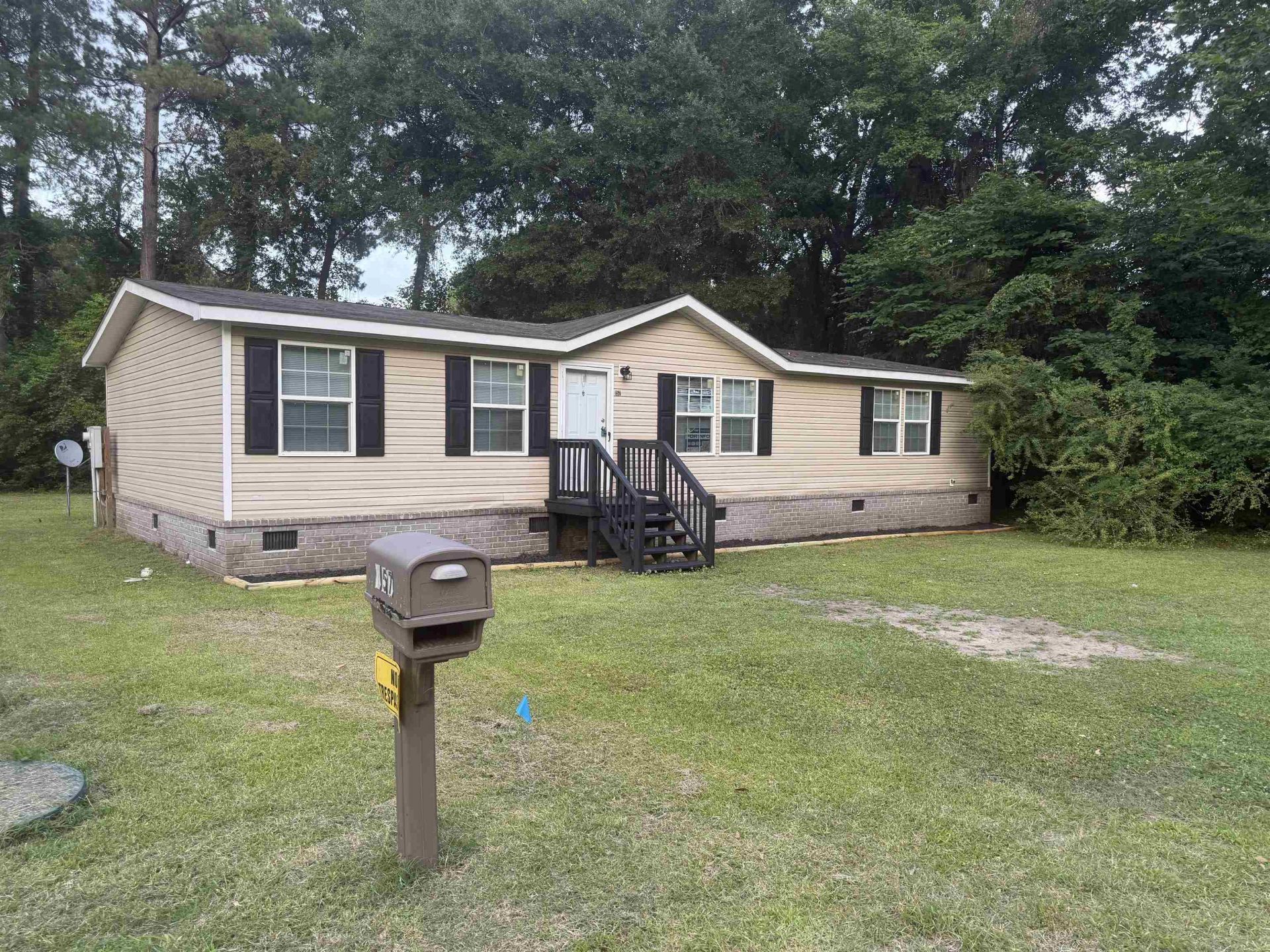 157 Rhodes Rd.  Photo 1