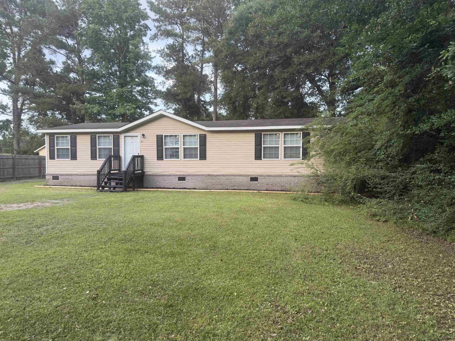 157 Rhodes Rd.  Photo 2