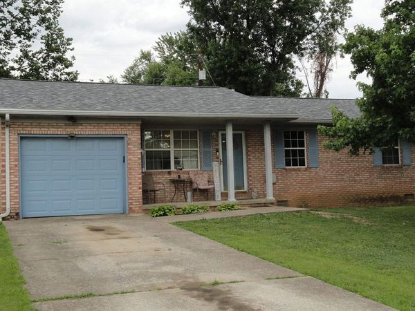 5144 Virginia Drive, Newburgh, IN 47630