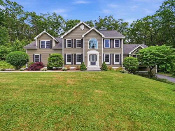 24 Piper Lane, Pelham, NH 03076