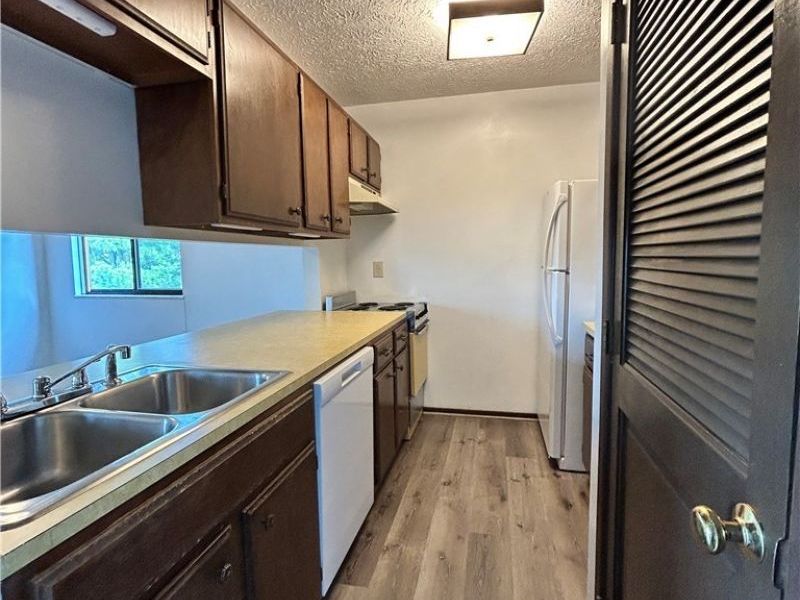 623 Lovers Lane , Unit C8, Steubenville, OH 43953 Photo 3