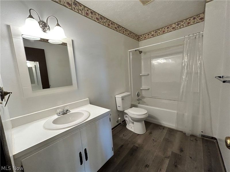 623 Lovers Lane , Unit C8, Steubenville, OH 43953 Photo 8