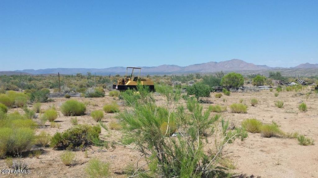12300 E AGATE Drive, Kingman, AZ 86401
