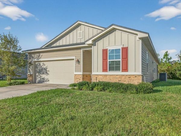 212 Meadow Crossing Dr, St Augustine, FL 32086