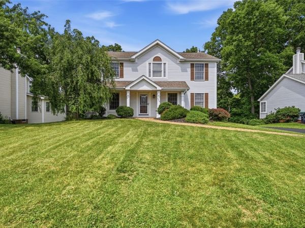 324 Haldeman Dr, Cranberry Twp, PA 16066