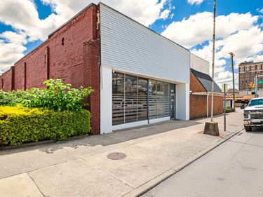 1005 6th Avenue, Huntington, WV 25701