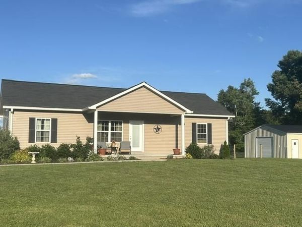 1230 Pea Ridge Road , Scottsville, KY 42164
