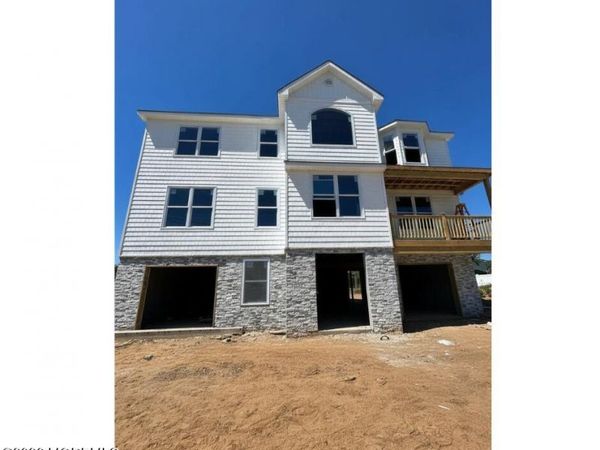 425 Bayview Avenue, Union Beach, NJ 07735