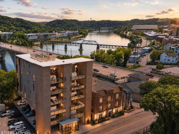 608 W Hill Ave, Knoxville, TN 37902