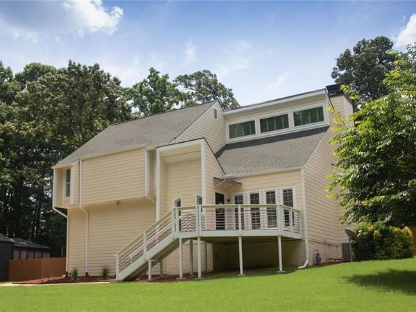 5048 Rebel Ridge Court NW, Peachtree Corners, GA 30092