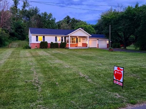 8803 SHARPSBURG PIKE , FAIRPLAY, MD 21733