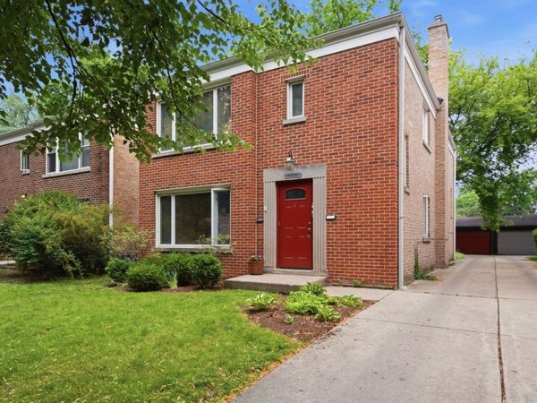 2311 Brown Avenue , Evanston, IL 60201