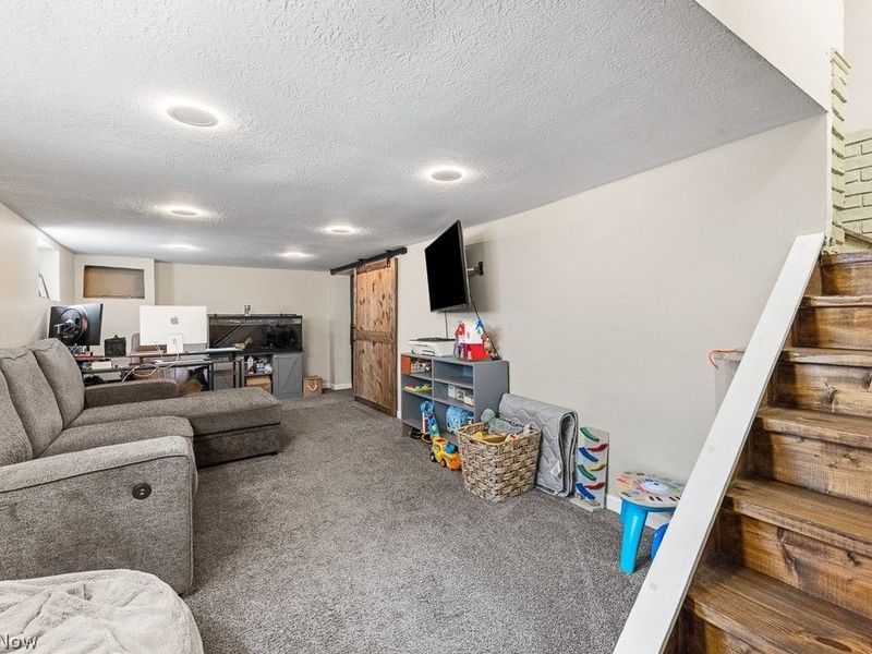 1052 Parkside Drive, Alliance, OH 44601 Photo 29