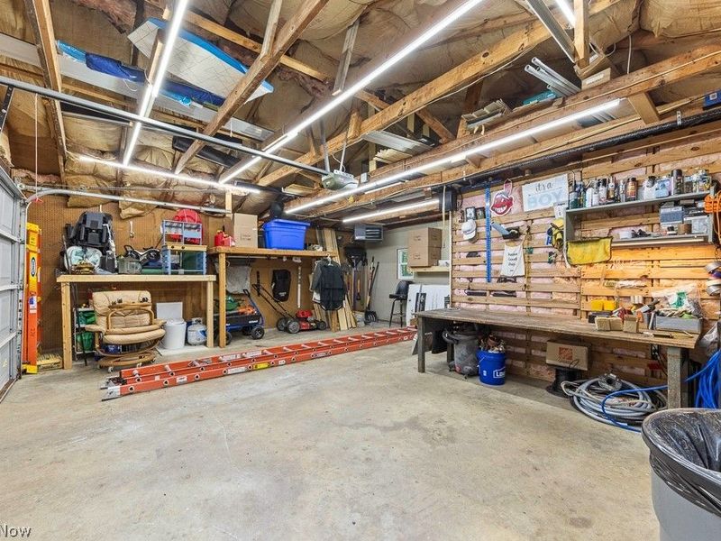 1052 Parkside Drive, Alliance, OH 44601 Photo 33