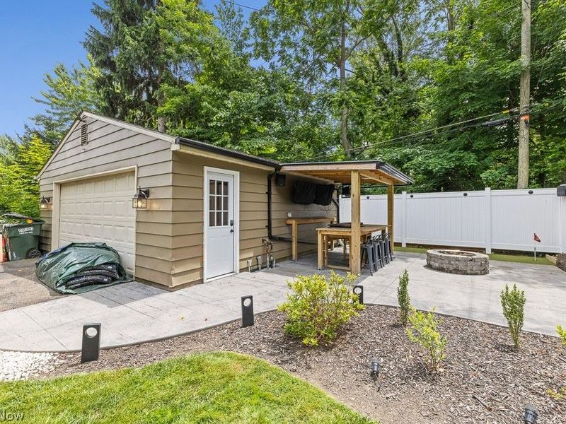 1052 Parkside Drive, Alliance, OH 44601 Photo 38