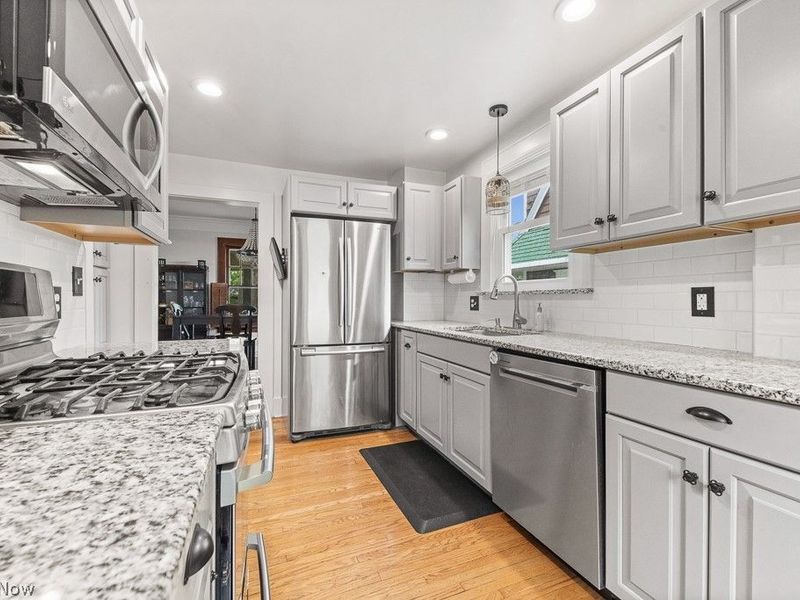1052 Parkside Drive, Alliance, OH 44601 Photo 5