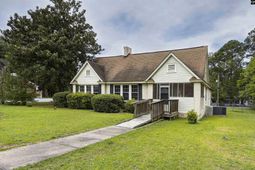 1125 Hancock Street  photo 4
