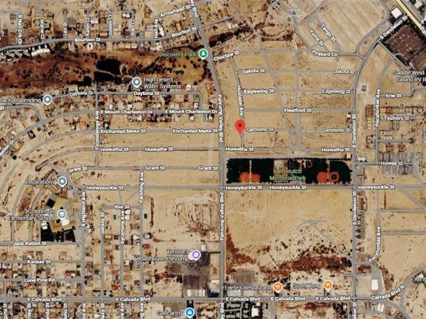 1410 S Hualapai Avenue , Pahrump, NV 89048