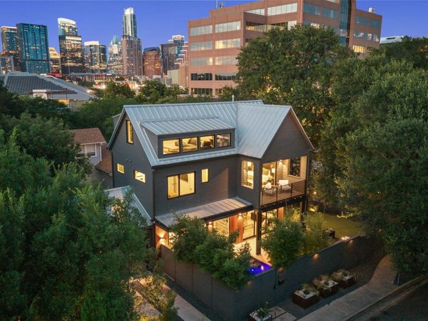 516 Bouldin DR, Austin, TX 78704