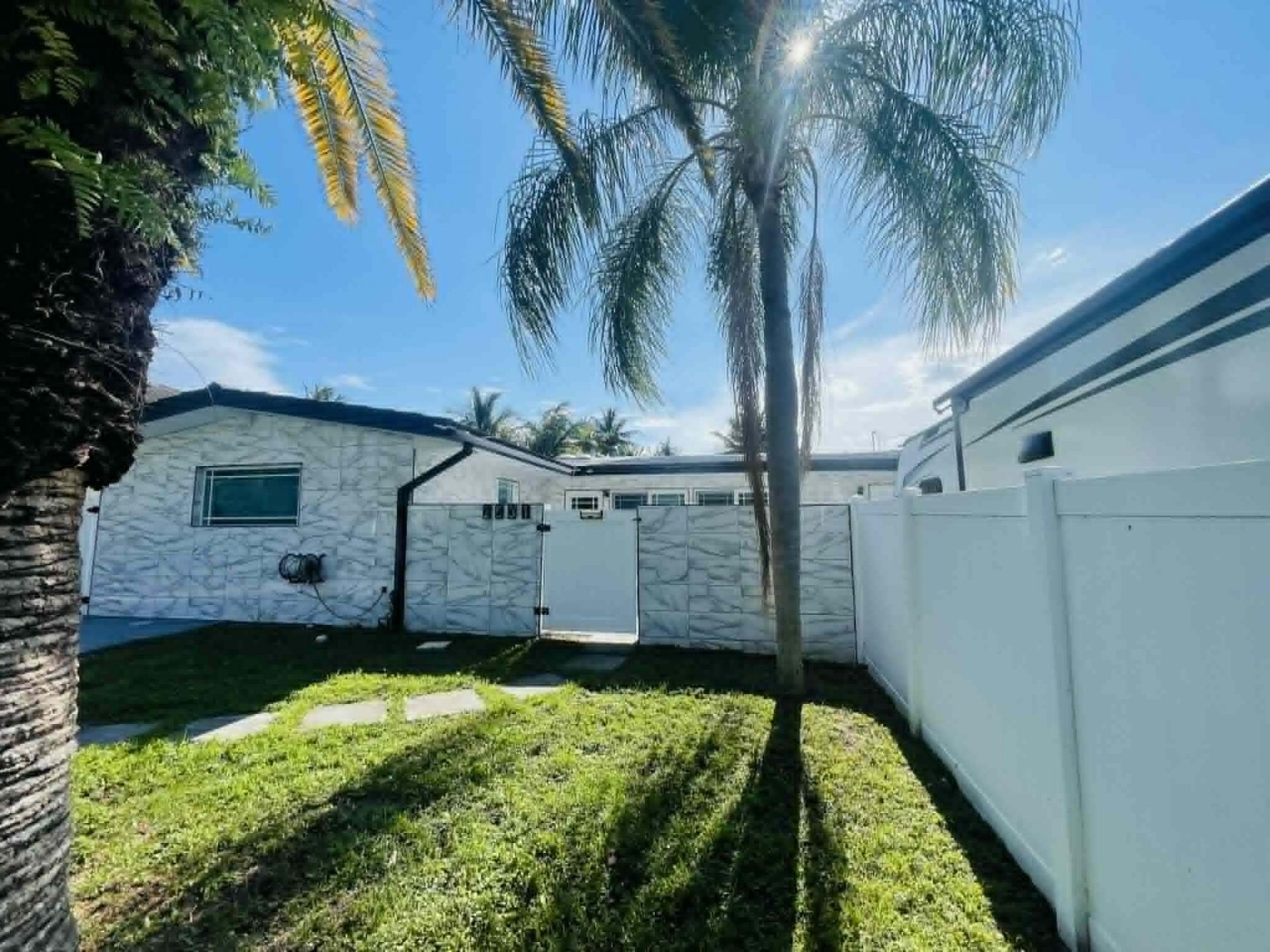 2531 Gulfstream Lane, Fort Lauderdale, FL 33312 Photo