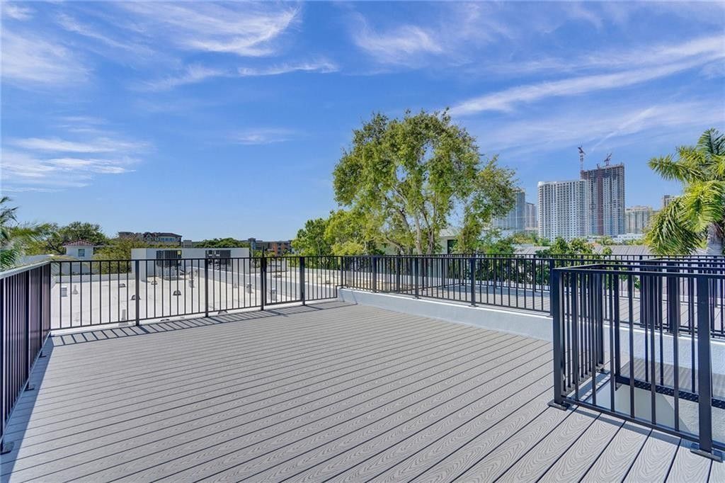 1211 SE 1st Street, Fort Lauderdale, FL 33301 Photo