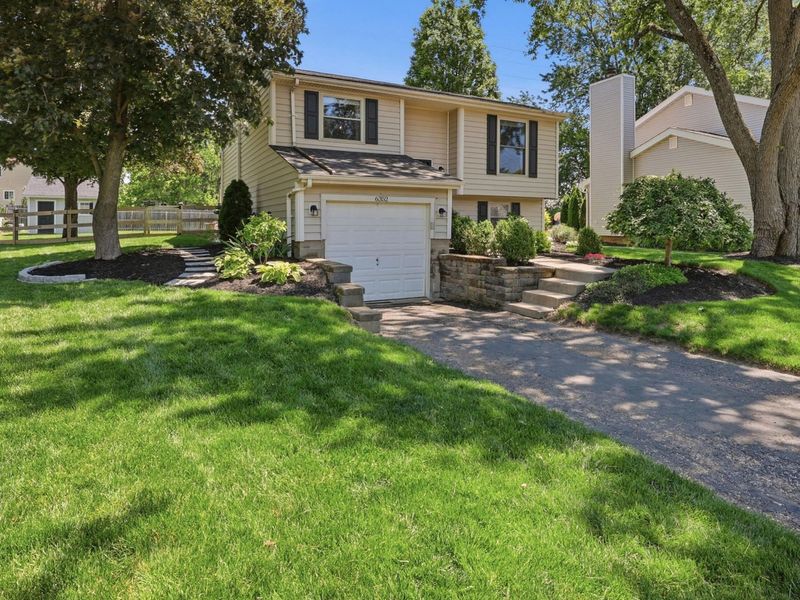 6352 Shaftsbury Lane , Dublin, OH 43017 Photo 4