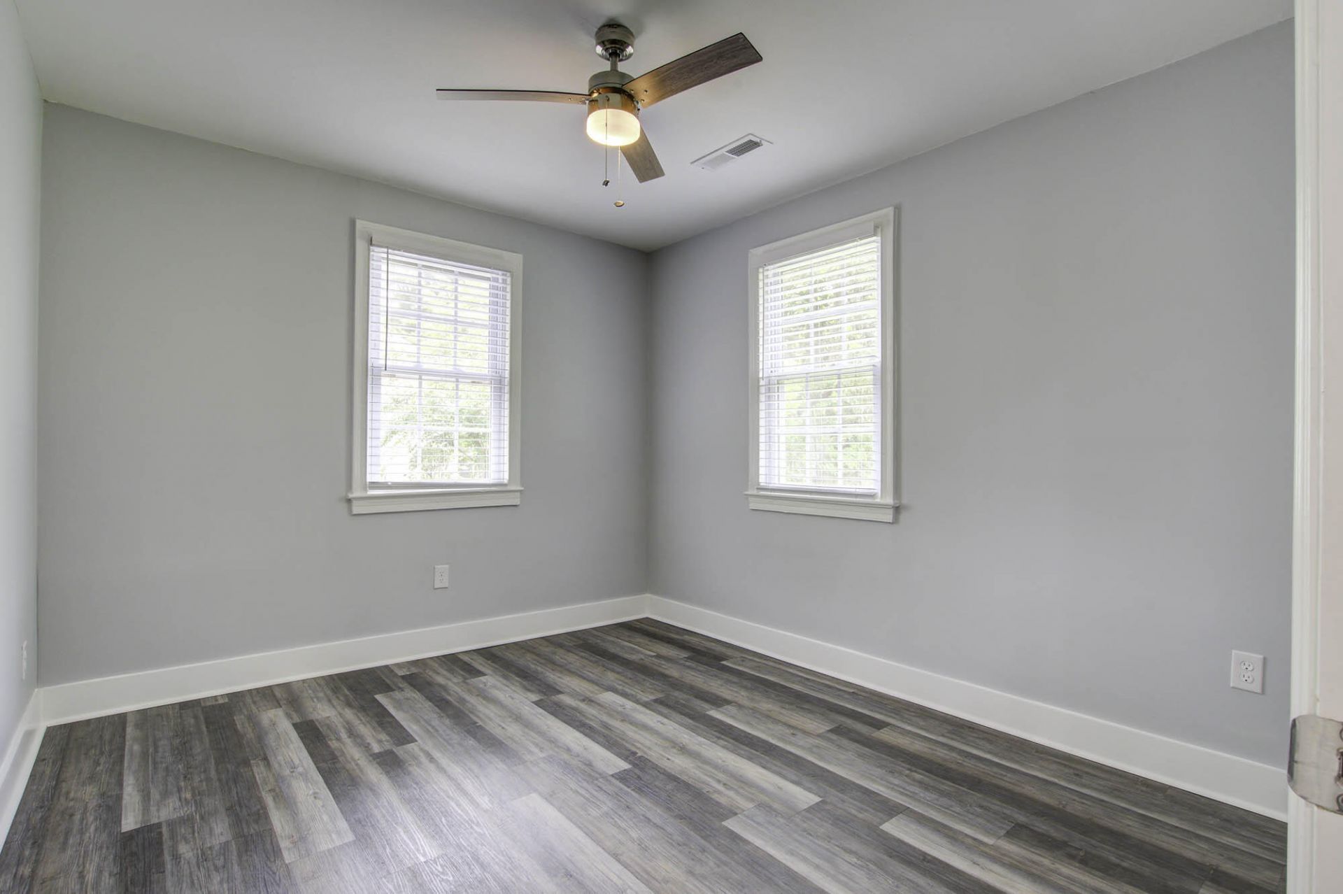 1009 Diana Street Photo 17