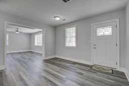 1009 Diana Street photo 4