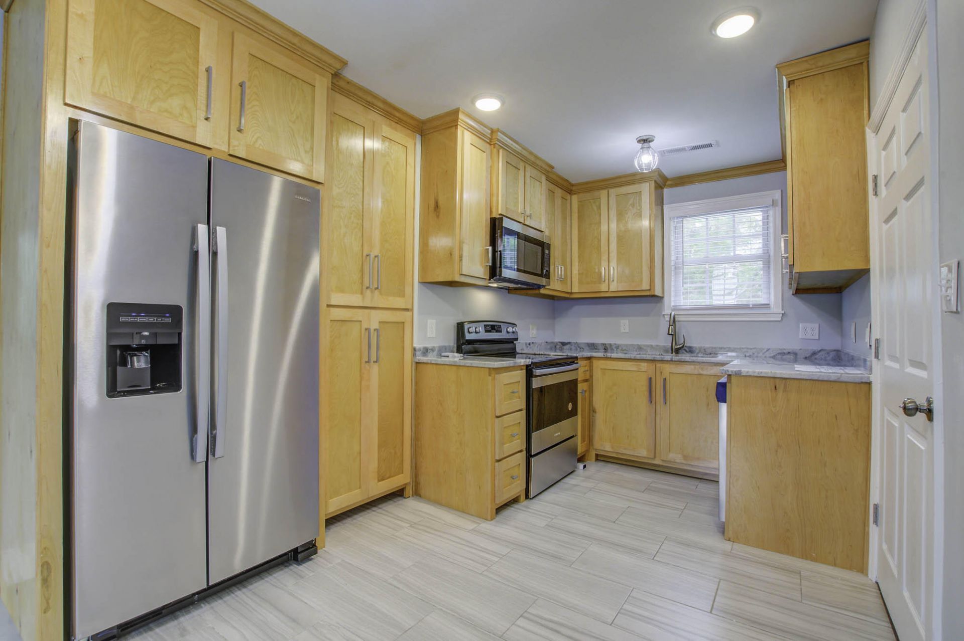 1009 Diana Street Photo 6