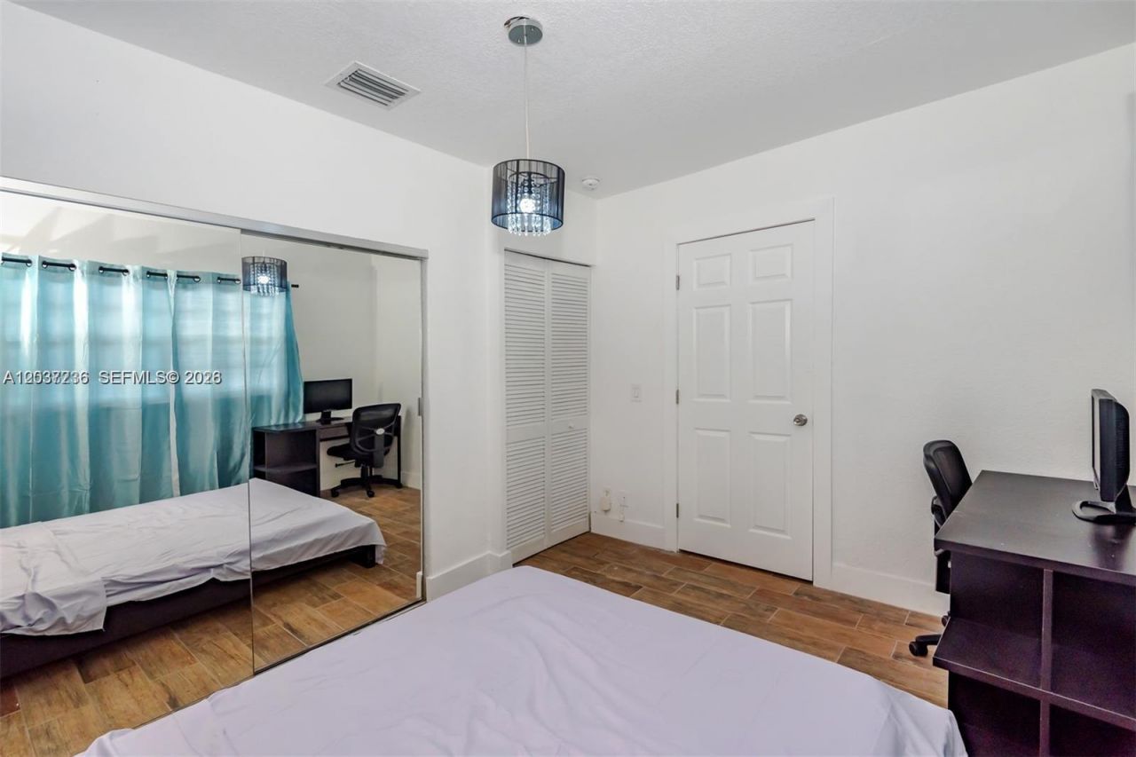118 NW 35th St, Miami, FL 33127 Photo