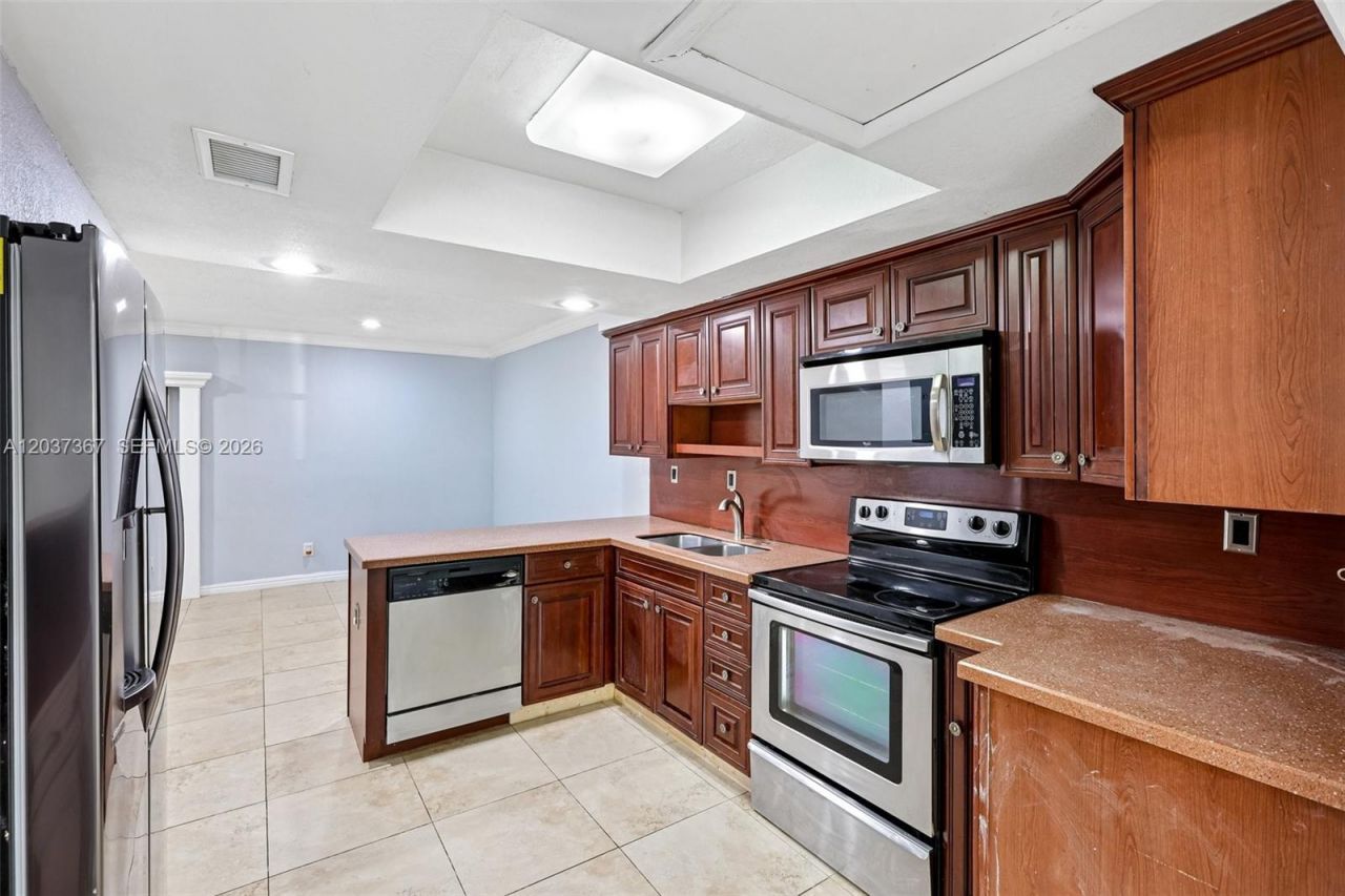 86 Ann Lee Ln, Tamarac, FL 33319 Photo