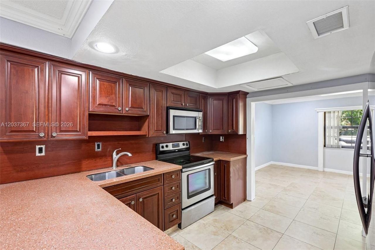 86 Ann Lee Ln, Tamarac, FL 33319 Photo