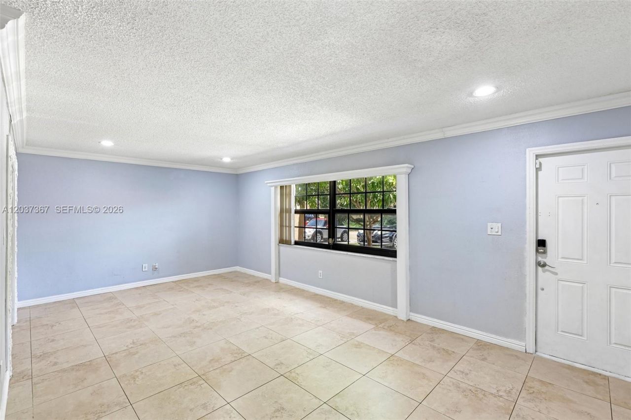 86 Ann Lee Ln, Tamarac, FL 33319 Photo