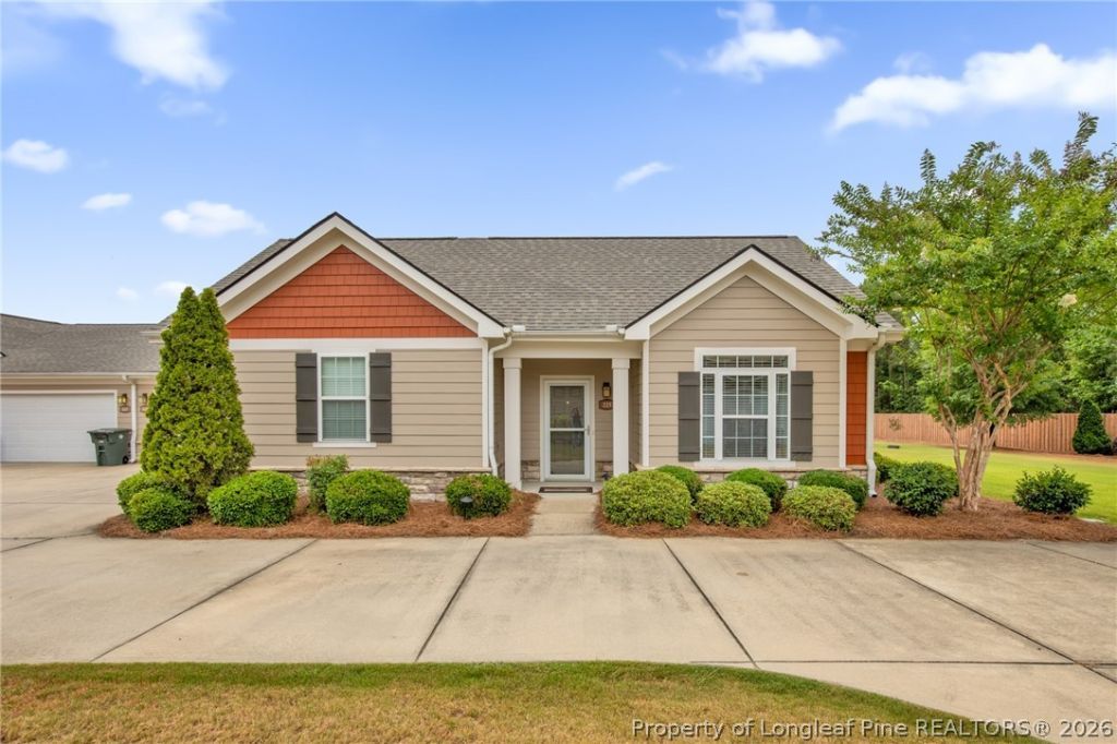 225 Nandina Court, Unit 19-D, Fayetteville, NC 28311 Main Photo