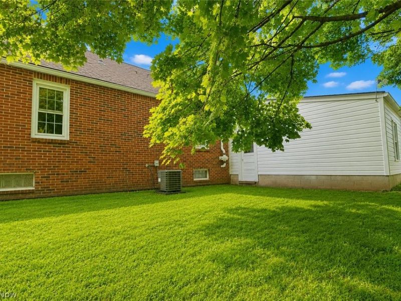 395 Indiana Avenue , Mansfield, OH 44905 Photo 18