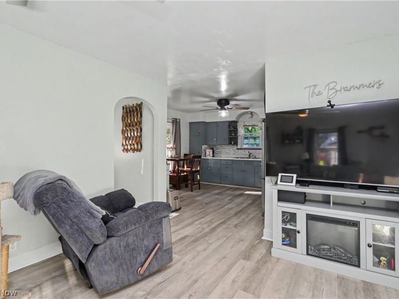 395 Indiana Avenue , Mansfield, OH 44905 Photo 4