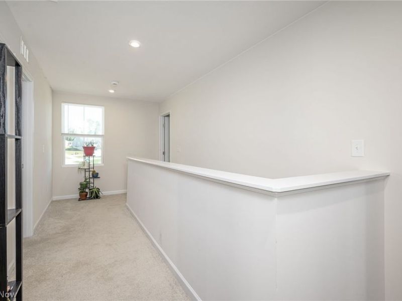 1112 Hidden Lake Boulevard, Akron, OH 44312 Photo 11